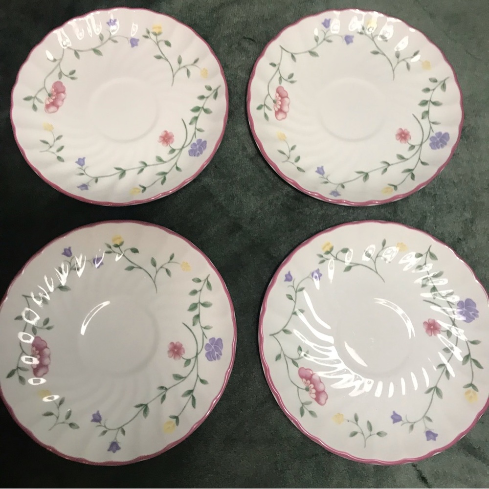 Johnson Brothers England Reg SUMMER CHINTZ Saucers Set Of 4 Floral Cottagecore